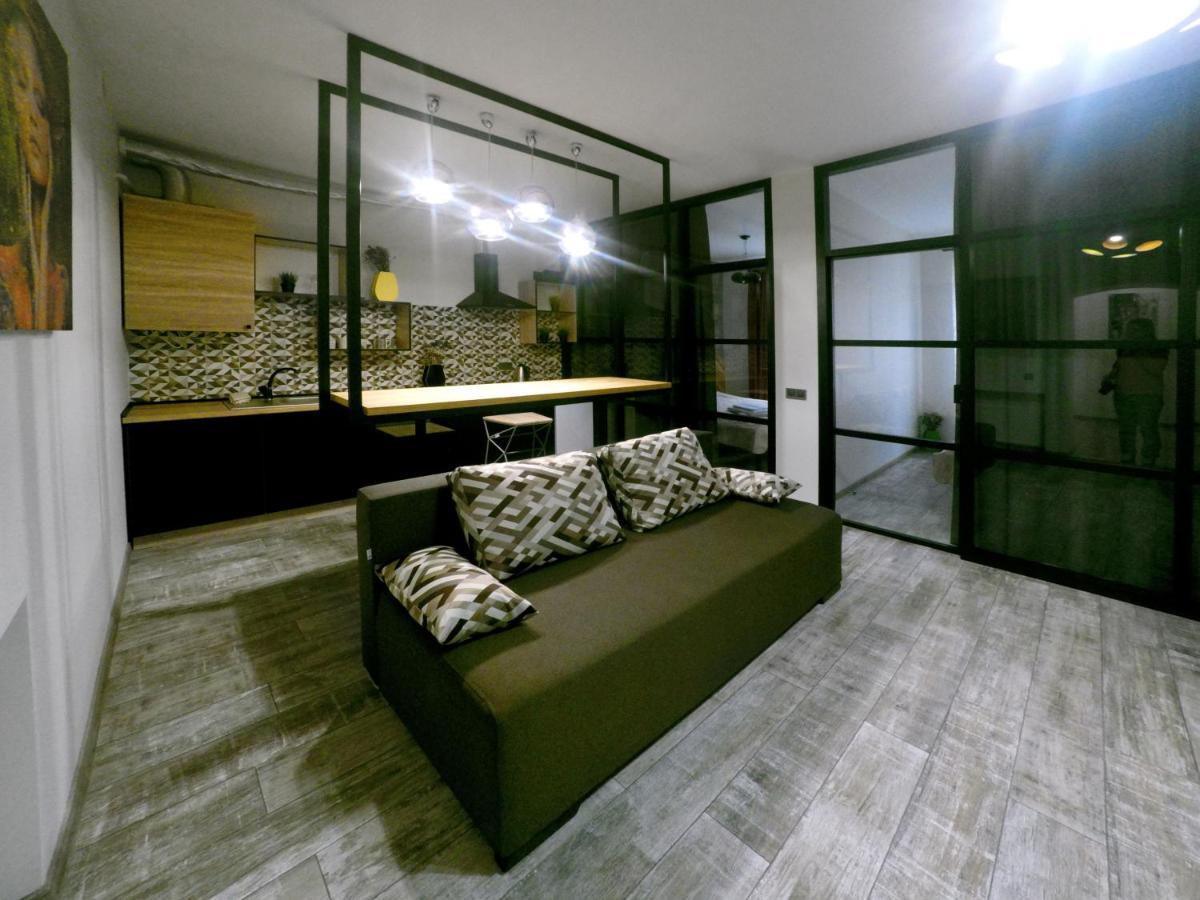 Lion King Lesya Ukrainka Apartment Lviv Luaran gambar