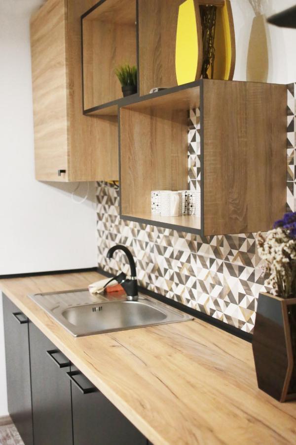 Lion King Lesya Ukrainka Apartment Lviv Luaran gambar